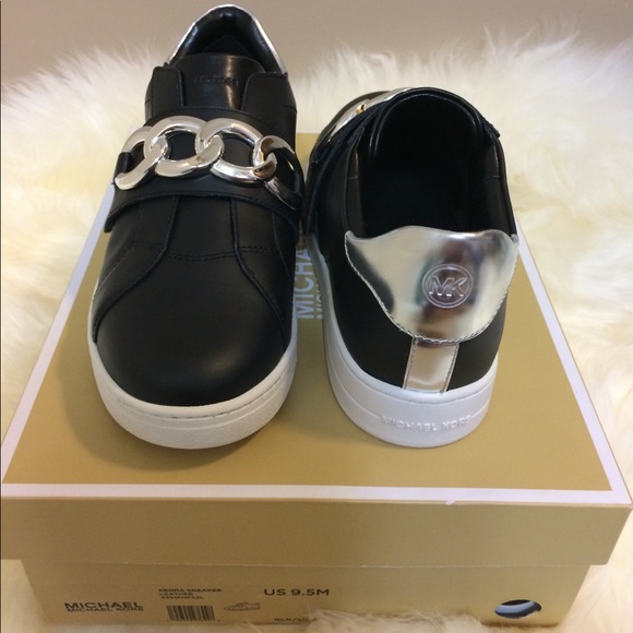 マイケルコース(MICHAEL KORS)KENNA SNEAKER Kenna Leather and Studded Logo Sneaker | Michael Kors [US]